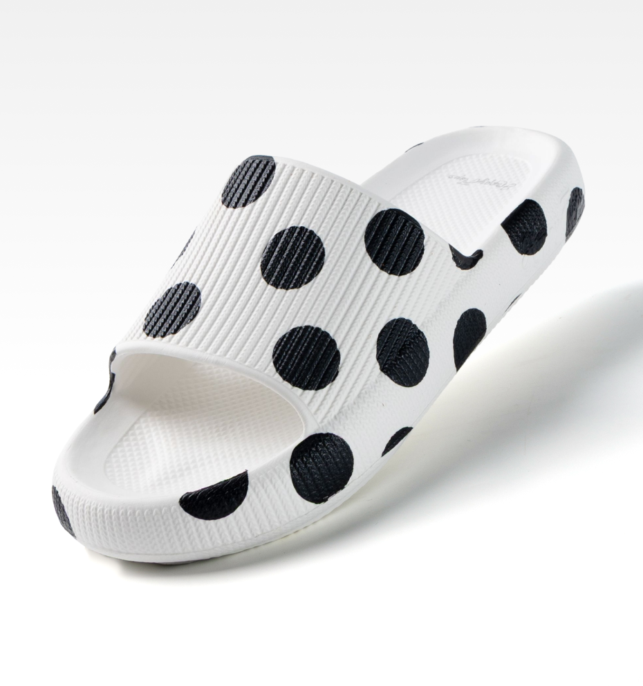 Happy Flops Polkadots